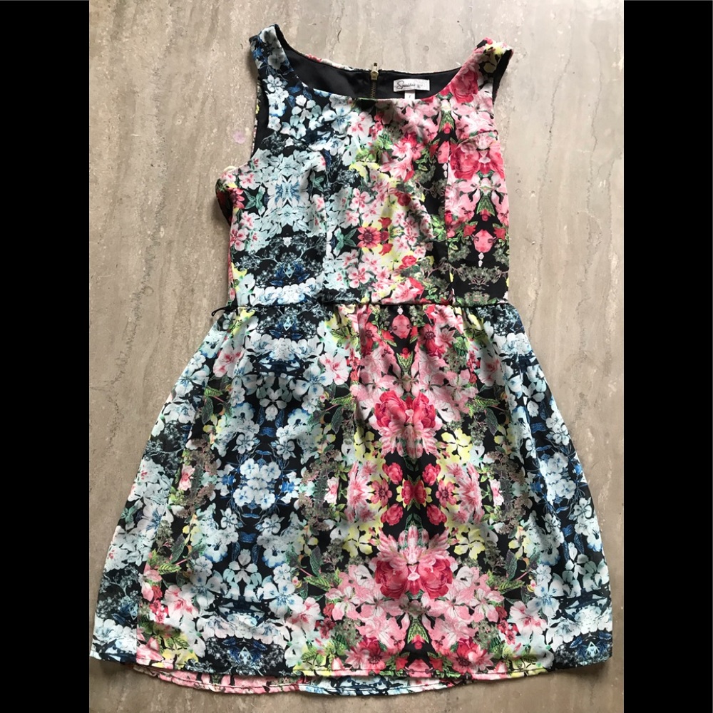 Speechless dress multicolored